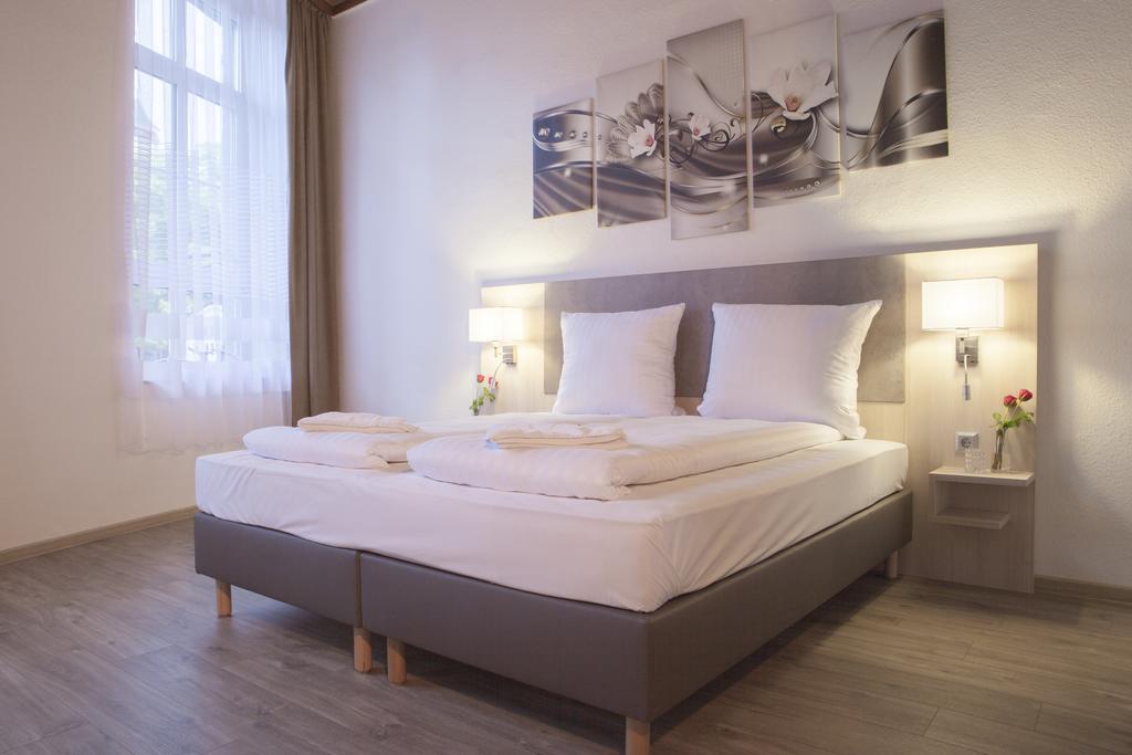 Hotel Schugt Brauweiler Zewnętrze zdjęcie