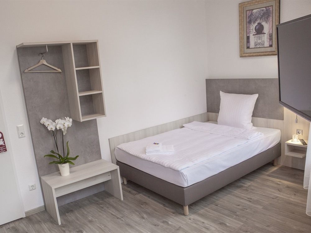 Hotel Schugt Brauweiler Zewnętrze zdjęcie