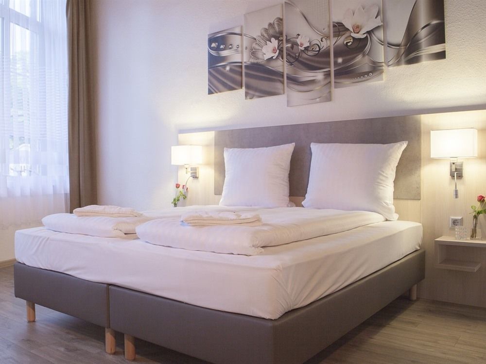 Hotel Schugt Brauweiler Zewnętrze zdjęcie