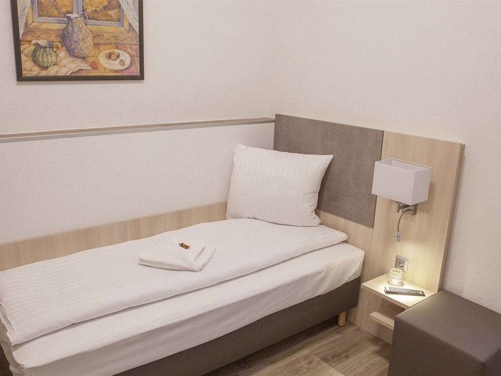 Hotel Schugt Brauweiler Zewnętrze zdjęcie