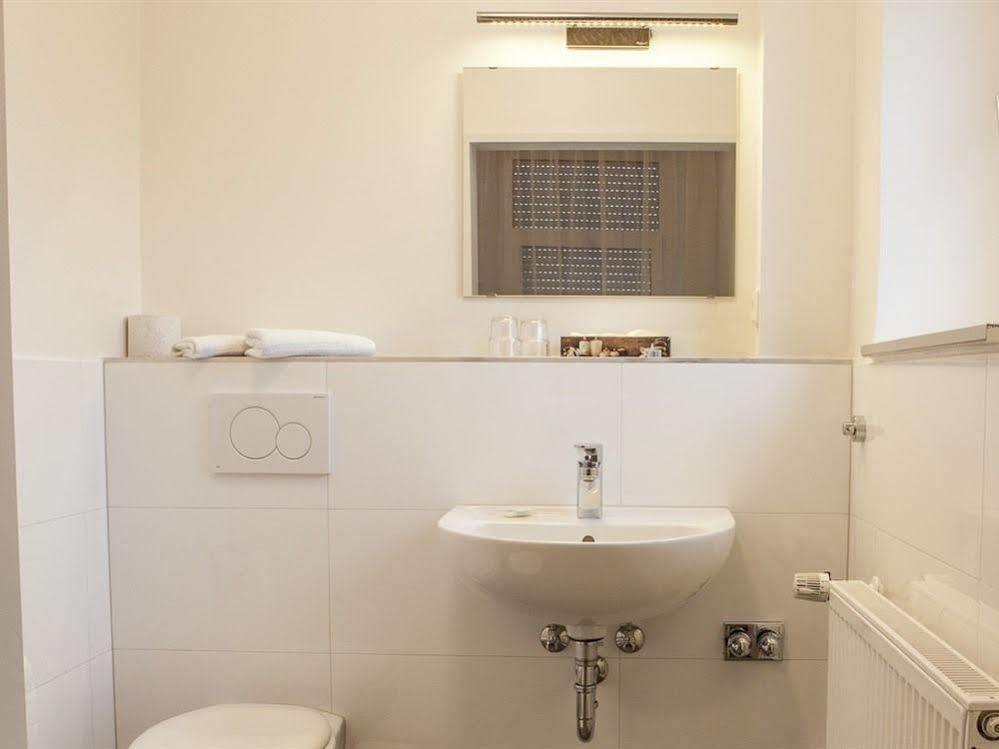 Hotel Schugt Brauweiler Zewnętrze zdjęcie