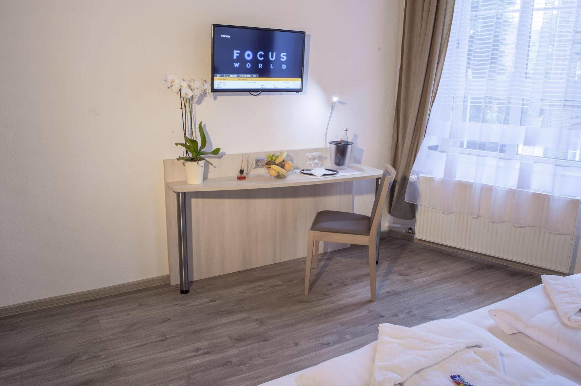 Hotel Schugt Brauweiler Zewnętrze zdjęcie